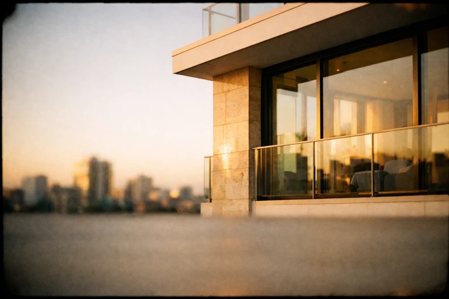 How to Buy a Luxury Condo Near Manhattan in 6 Steps